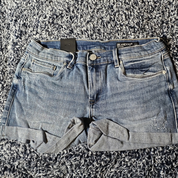 NEW Blank NYC The Fulton Roll up Short in Moon Child size 28 - Picture 3 of 10